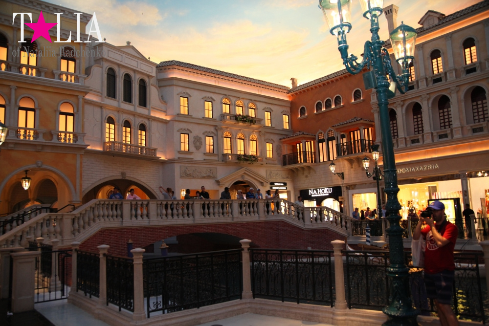 Каналы Венеции в отеле The Venetian в Лас Вегасе, Невада, США